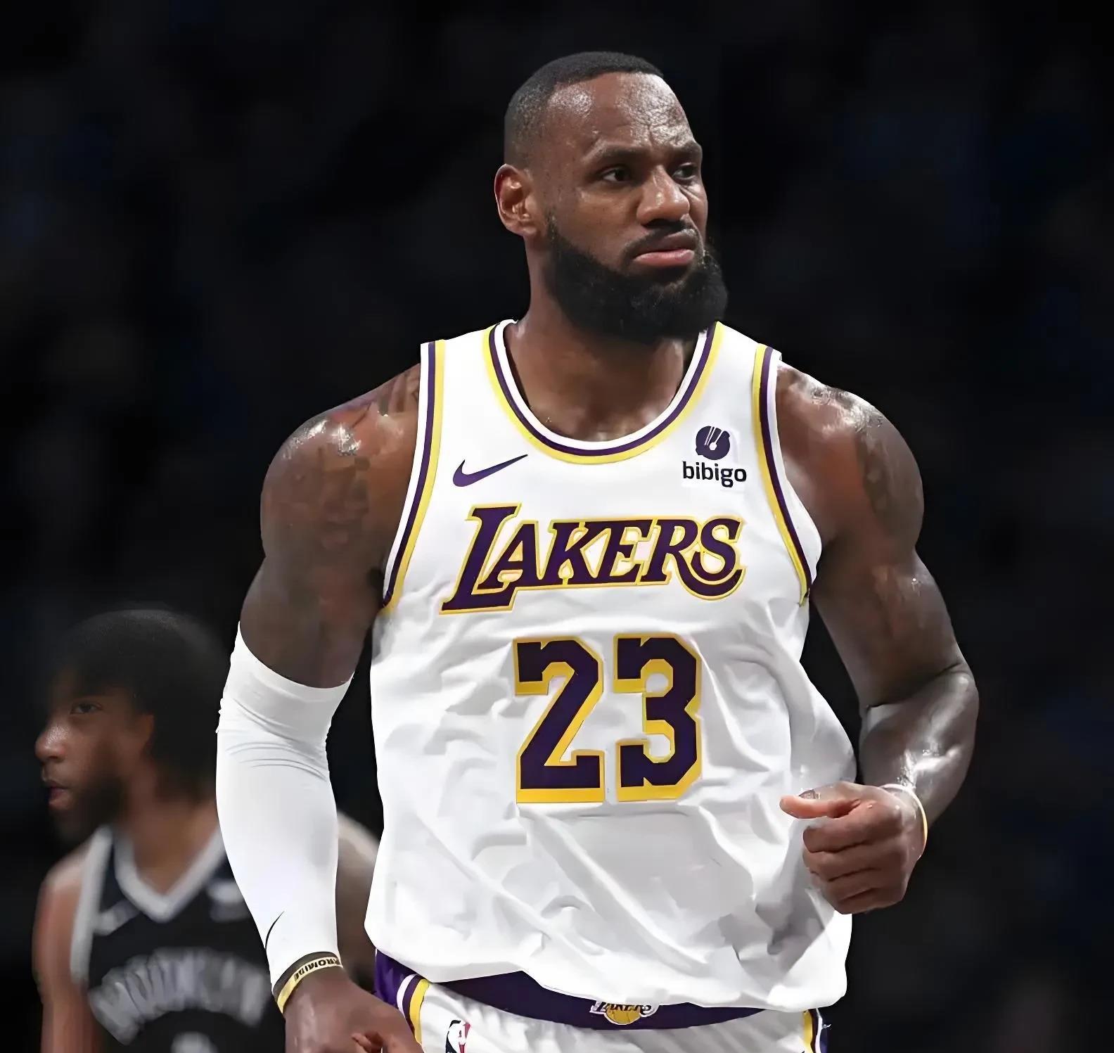 开云体育-湖人球员公开质疑裁判判罚尺度，引争议，发布成为中文业务.-开云体育